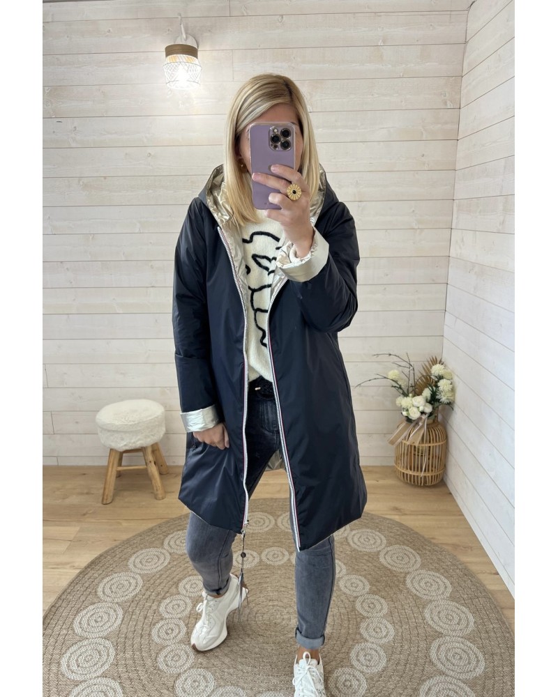 Imperméable réversible Laura Jo long mi-saison noir et doré porté face noir – Référence 22022